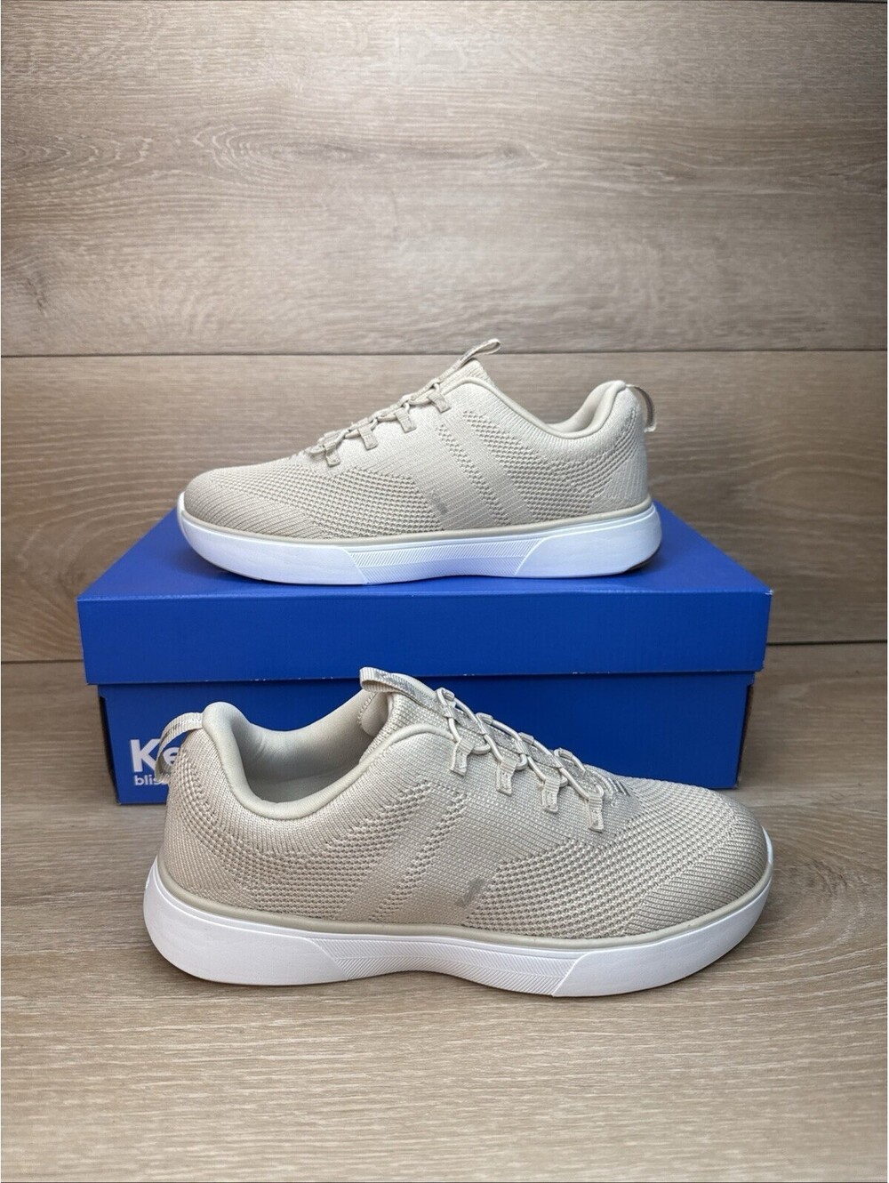 Keds Heathered JR Blissfoam Tech Lace-Up Sneaker Low Top White Oatmeal 7.5